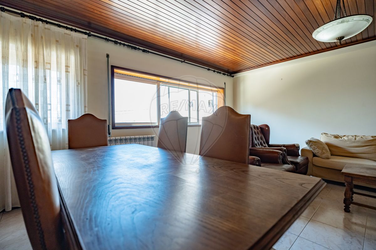listing 126111035-28 picture-0