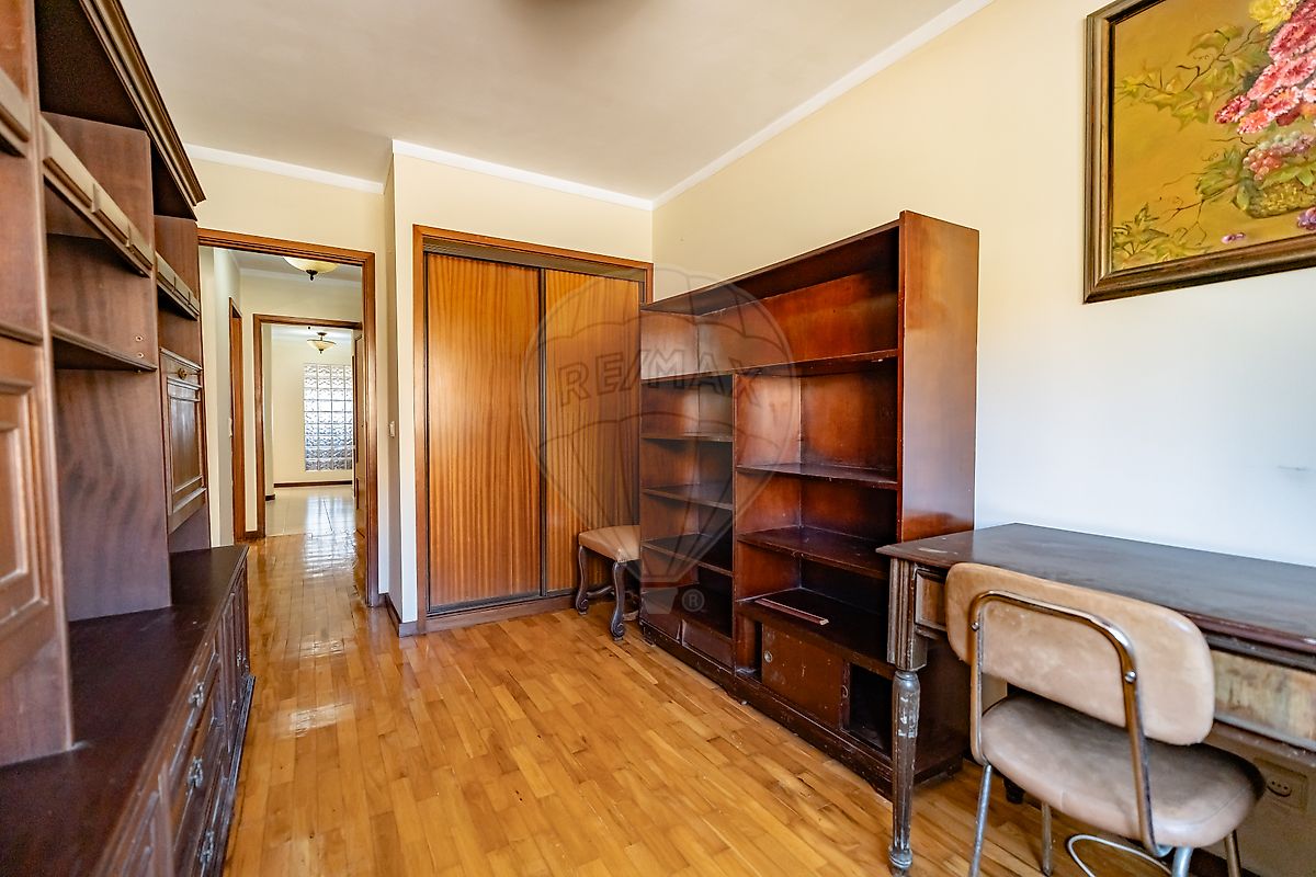 listing 126111035-28 picture-0