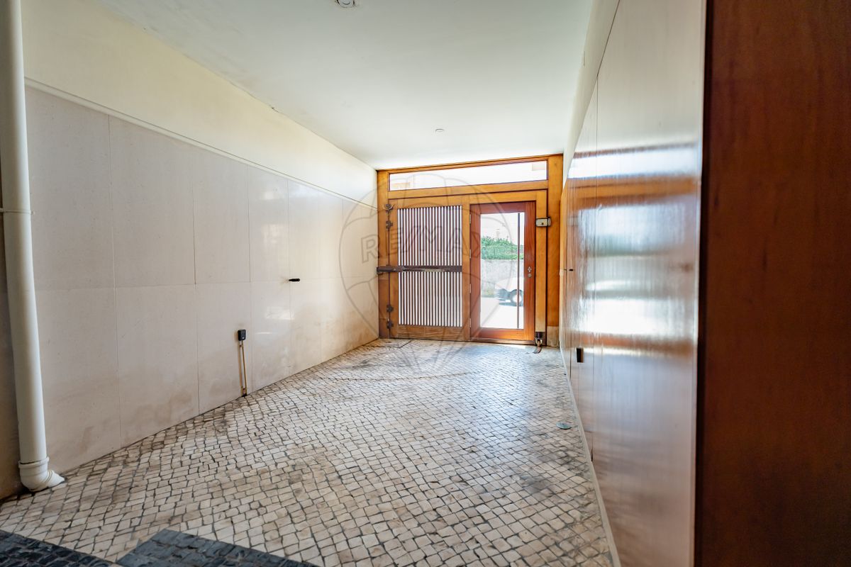listing 126111035-28 picture-0