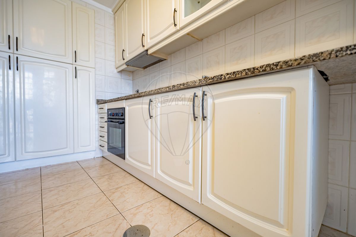 listing 126111035-28 picture-0