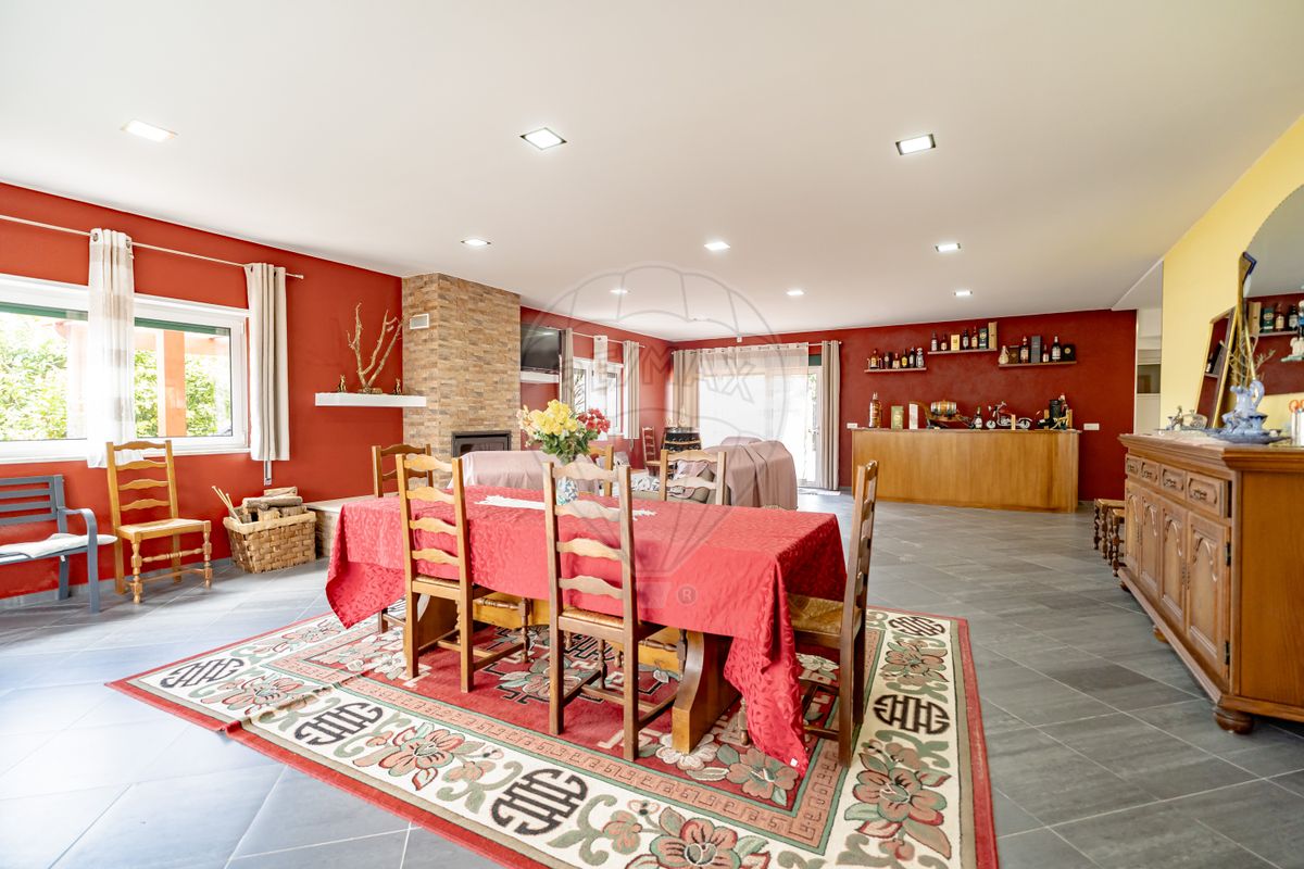 listing 126111027-33 picture-0