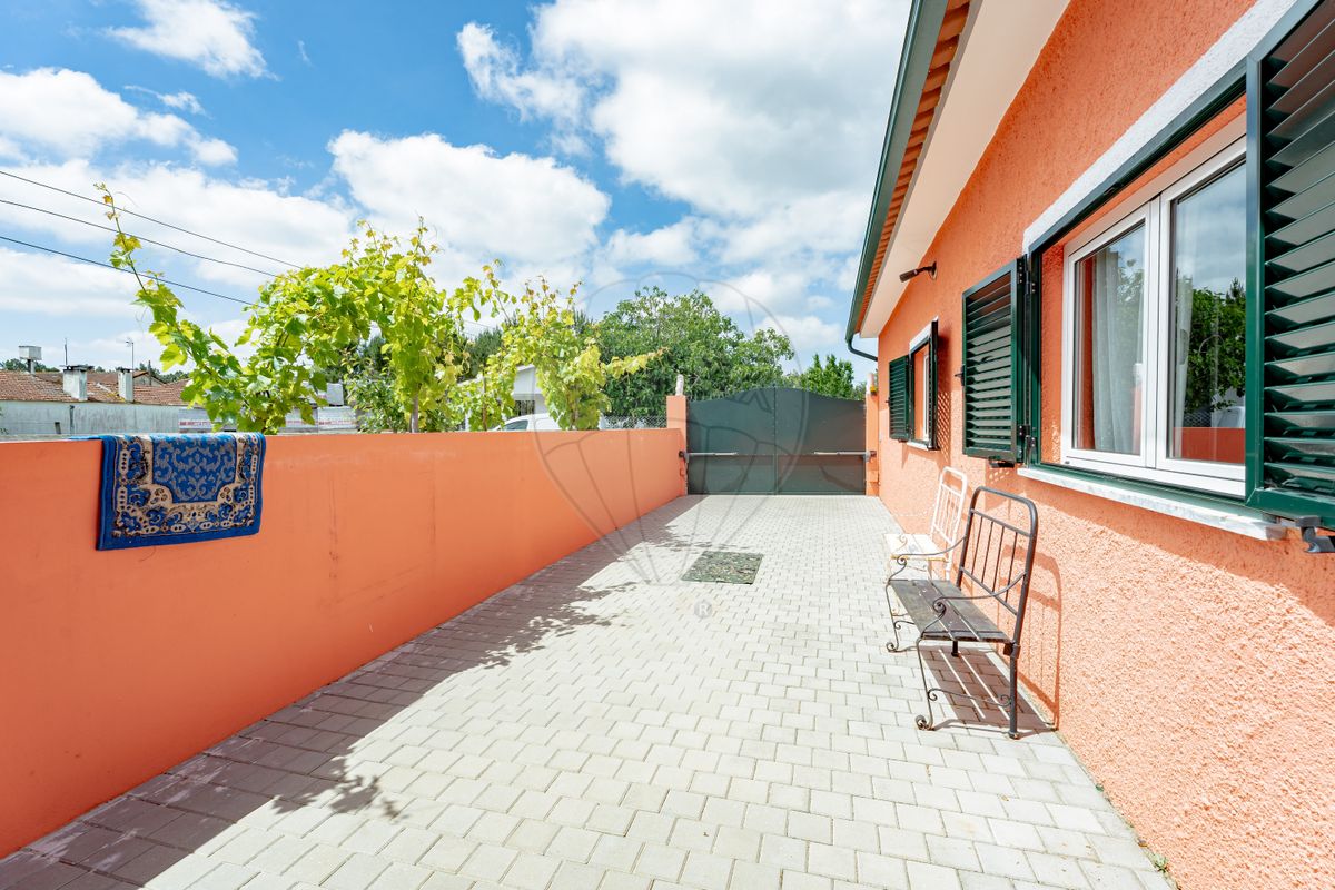 listing 126111027-33 picture-0