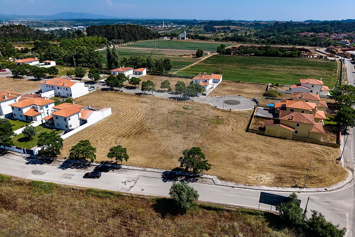Terreno à venda em Cantanhede