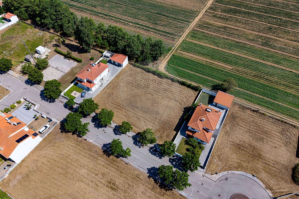 Terreno à venda em Cantanhede