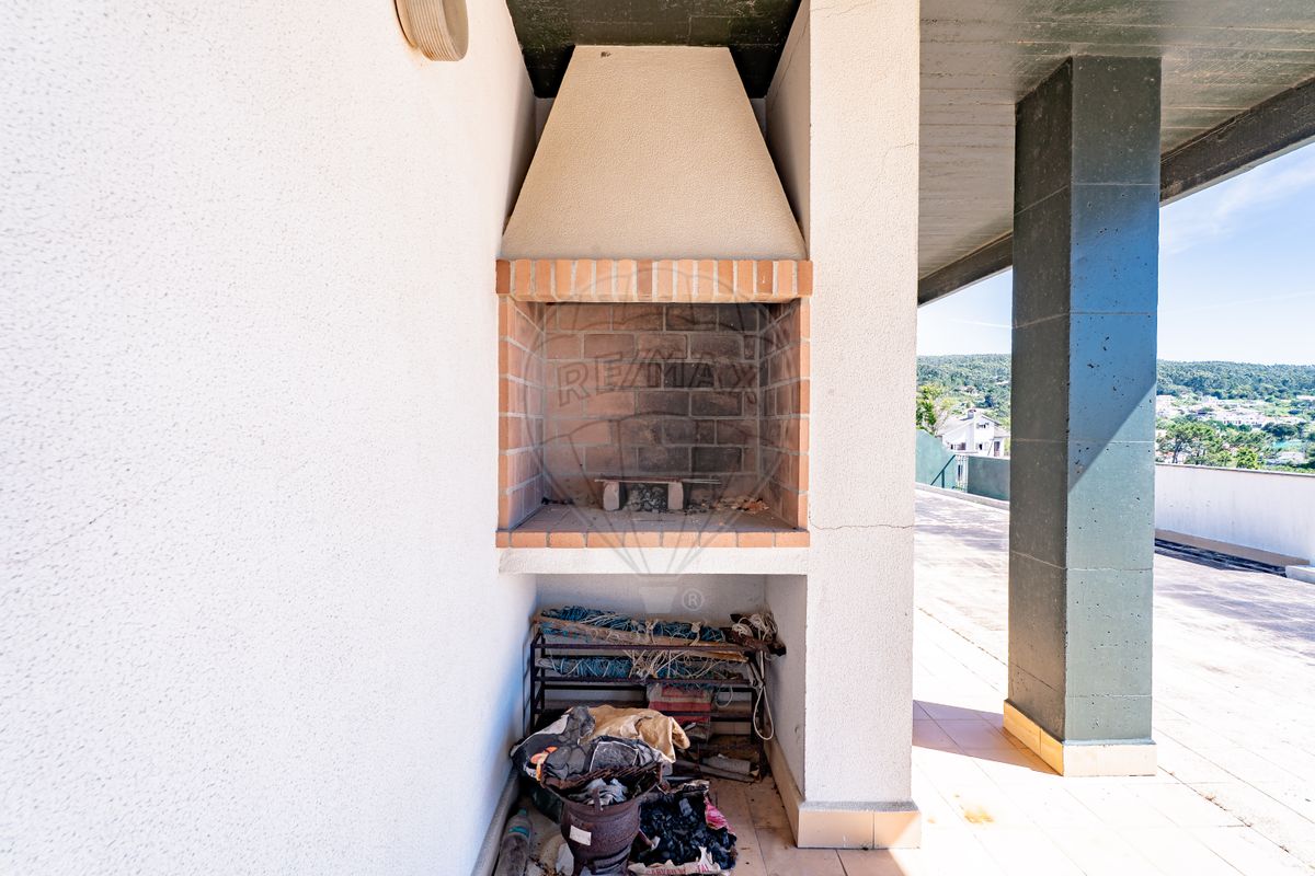 listing 126131049-36 picture-0
