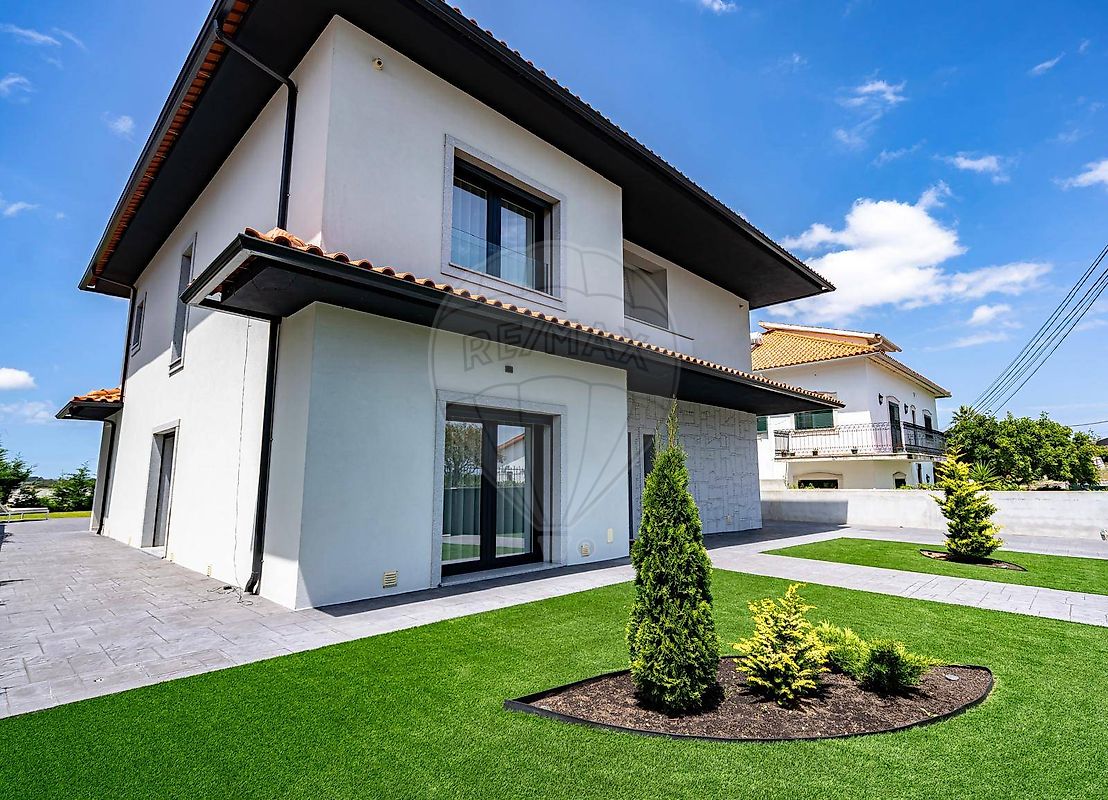 Apartamento T4 à venda em Montemor-o-Velho
