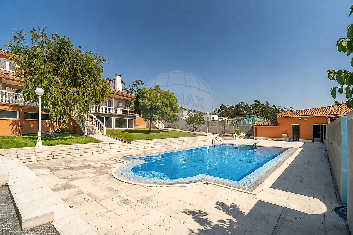 Moradia T4 em Bom Sucesso, €680.000