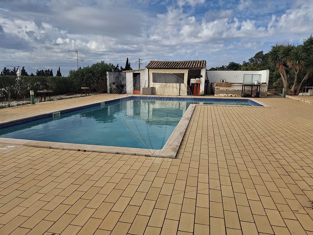 Moradia T4 à venda em Lagos