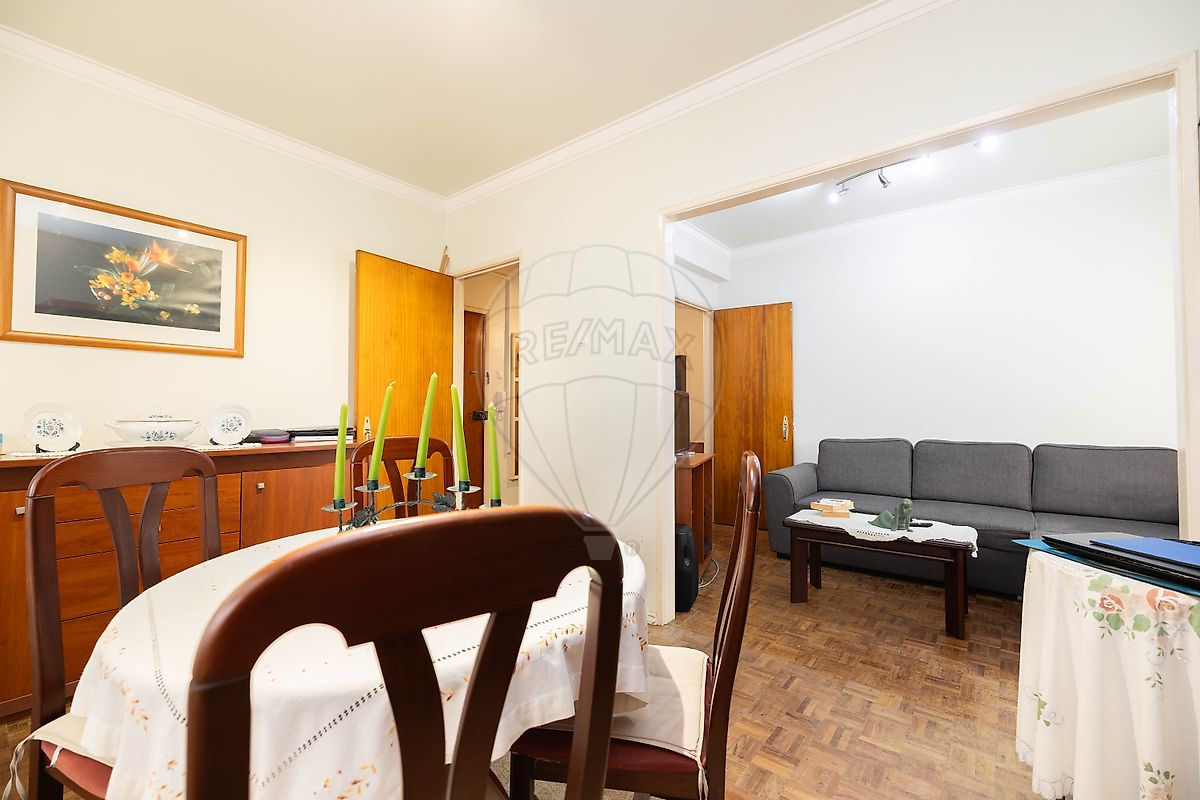 Apartamento T2 à venda em Odivelas