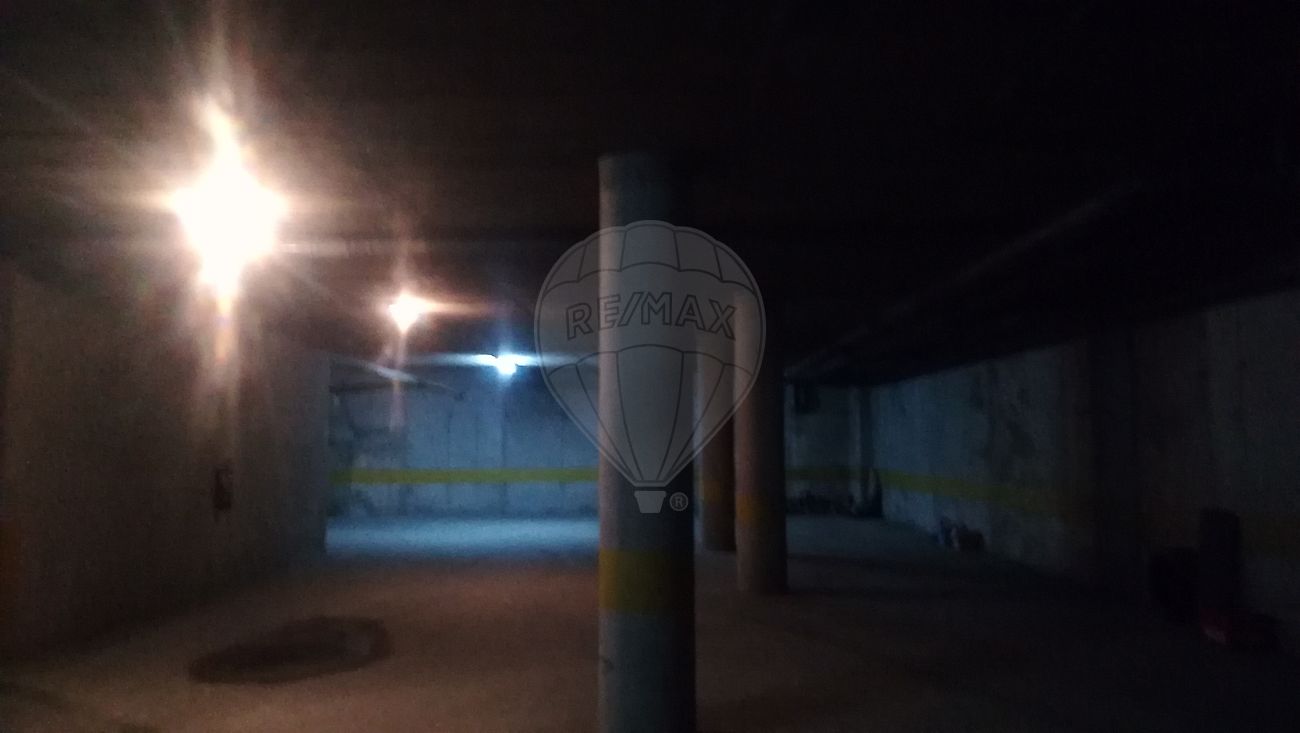 Garagem à venda em Covilhã