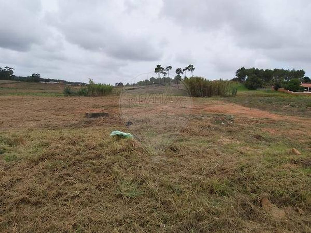 Terreno à venda em Torres Vedras