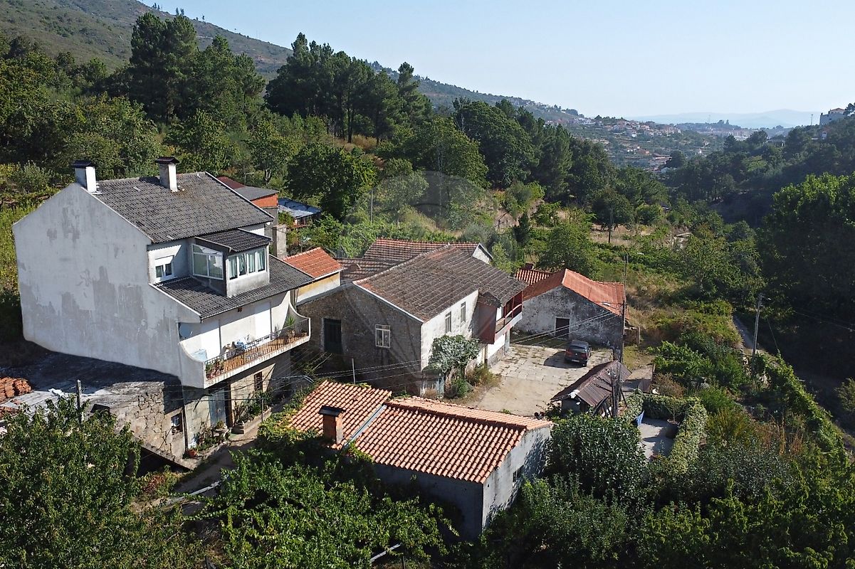 Moradia T3 à venda em Lamego
