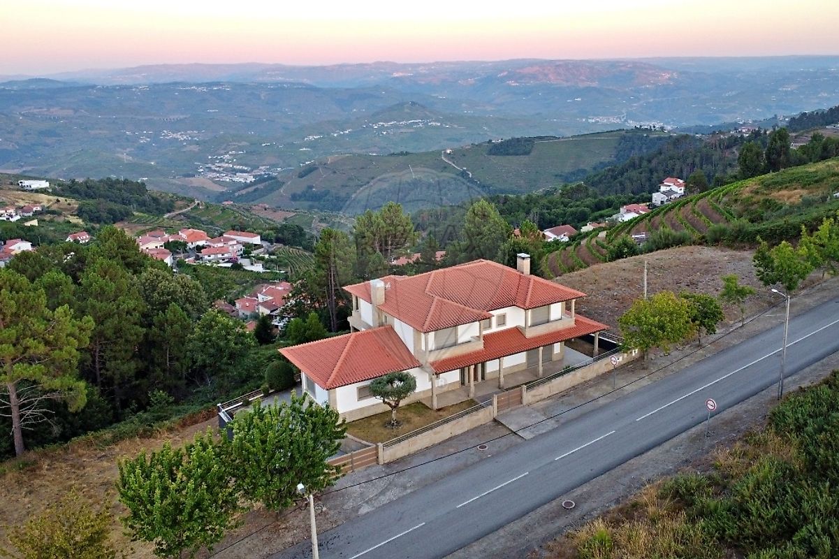 Moradia T5 à venda em Fontes, Santa Marta de Penaguião — foto 2