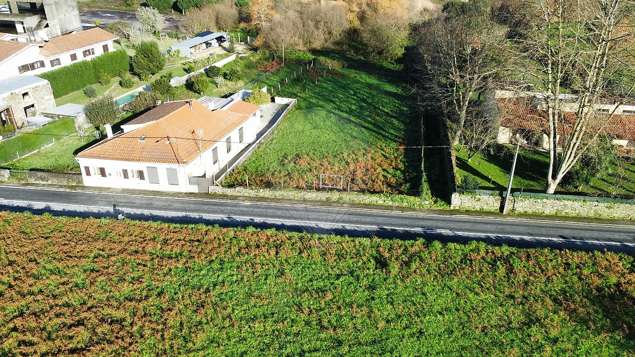 listing 126201003-92 picture-0