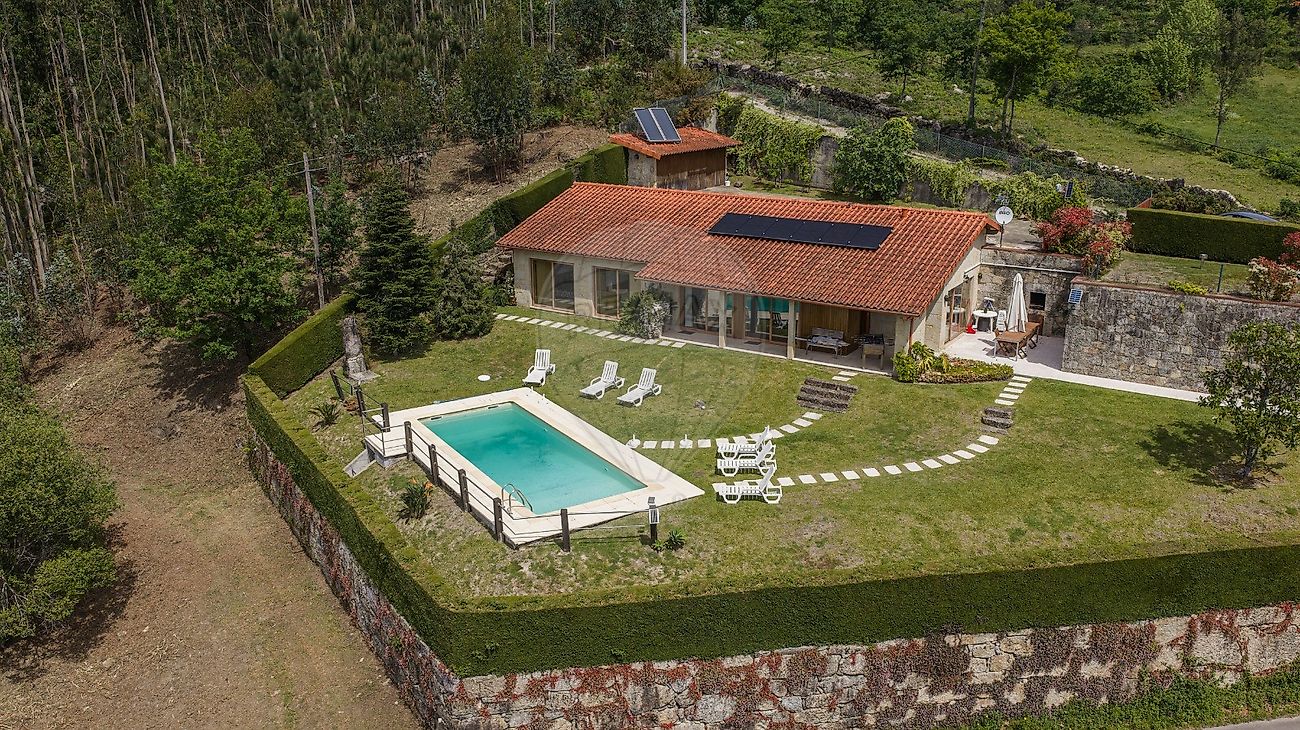Moradia - Valdosende, Terras de Bouro, Braga