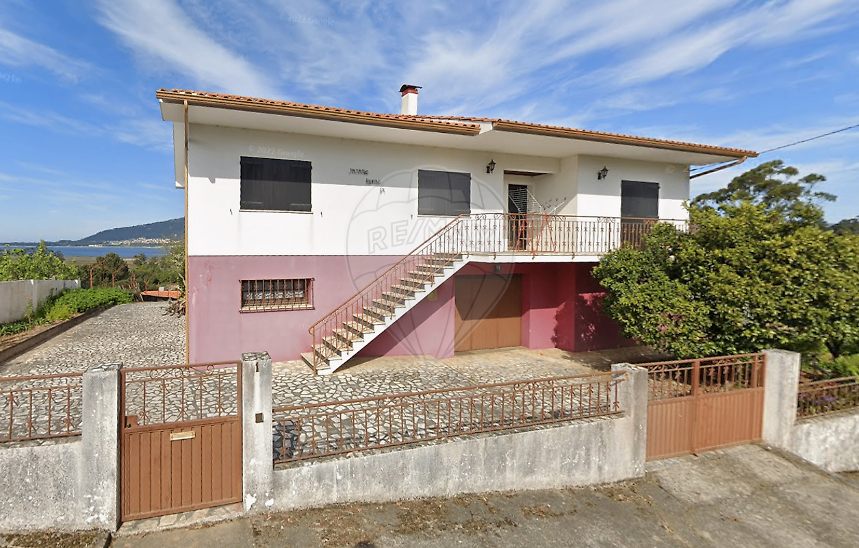Moradia T3 para arrendar em Caminha