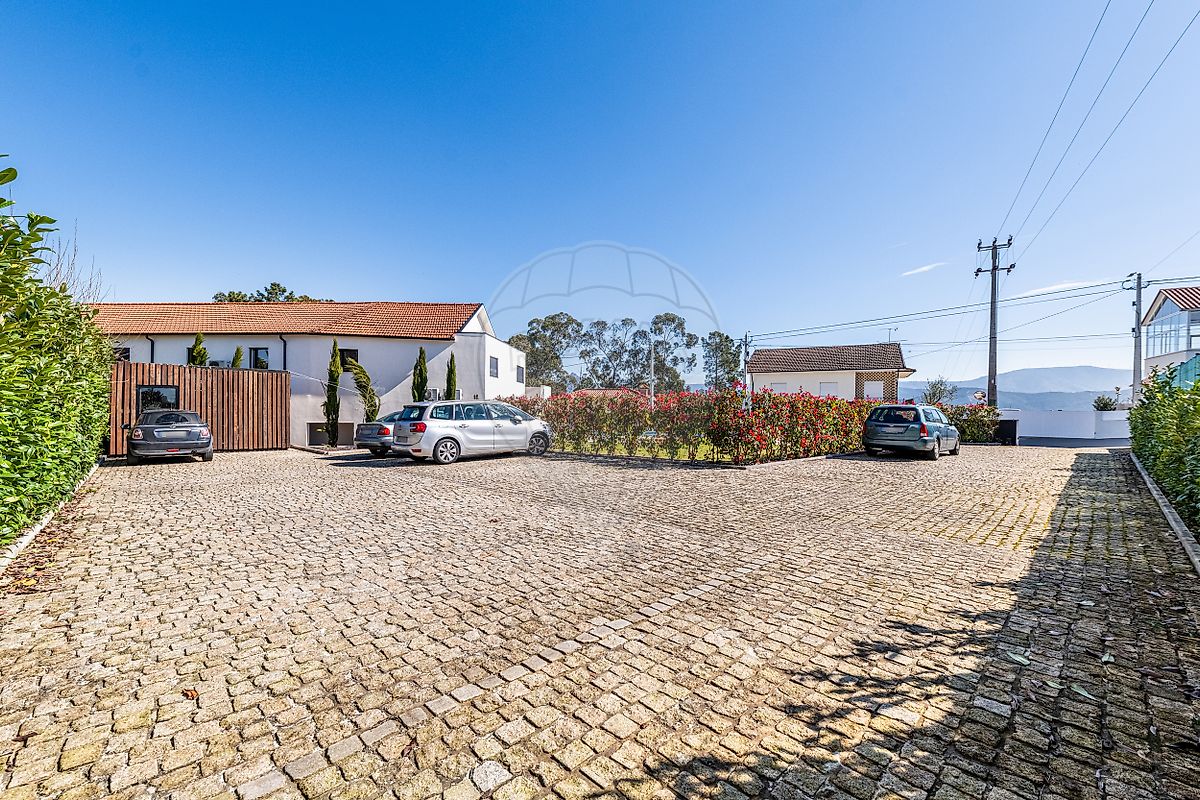 listing 126221008-338 picture-0