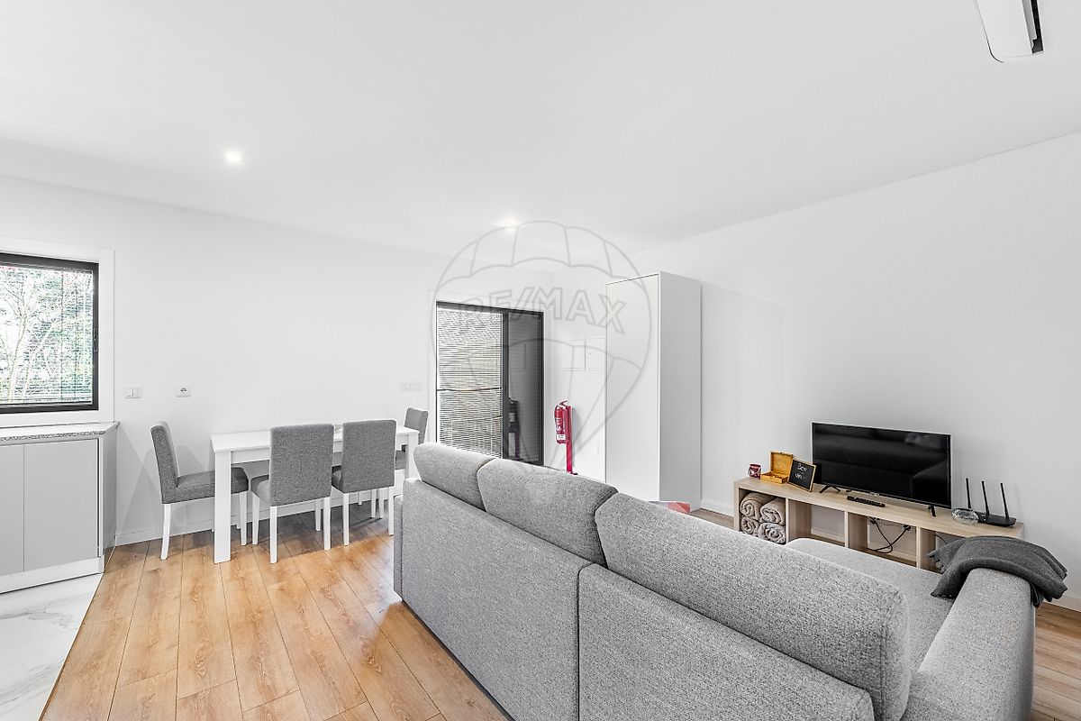 listing 126221008-338 picture-0