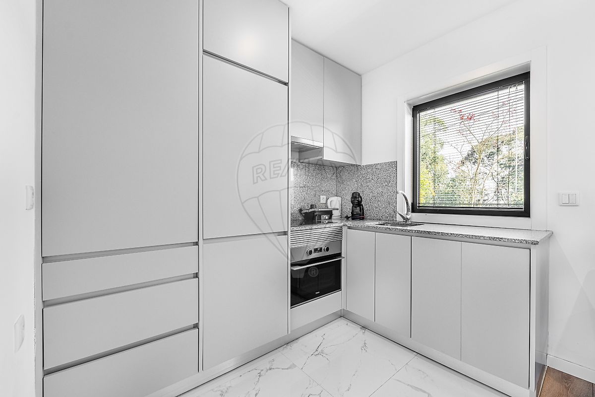 listing 126221008-338 picture-0