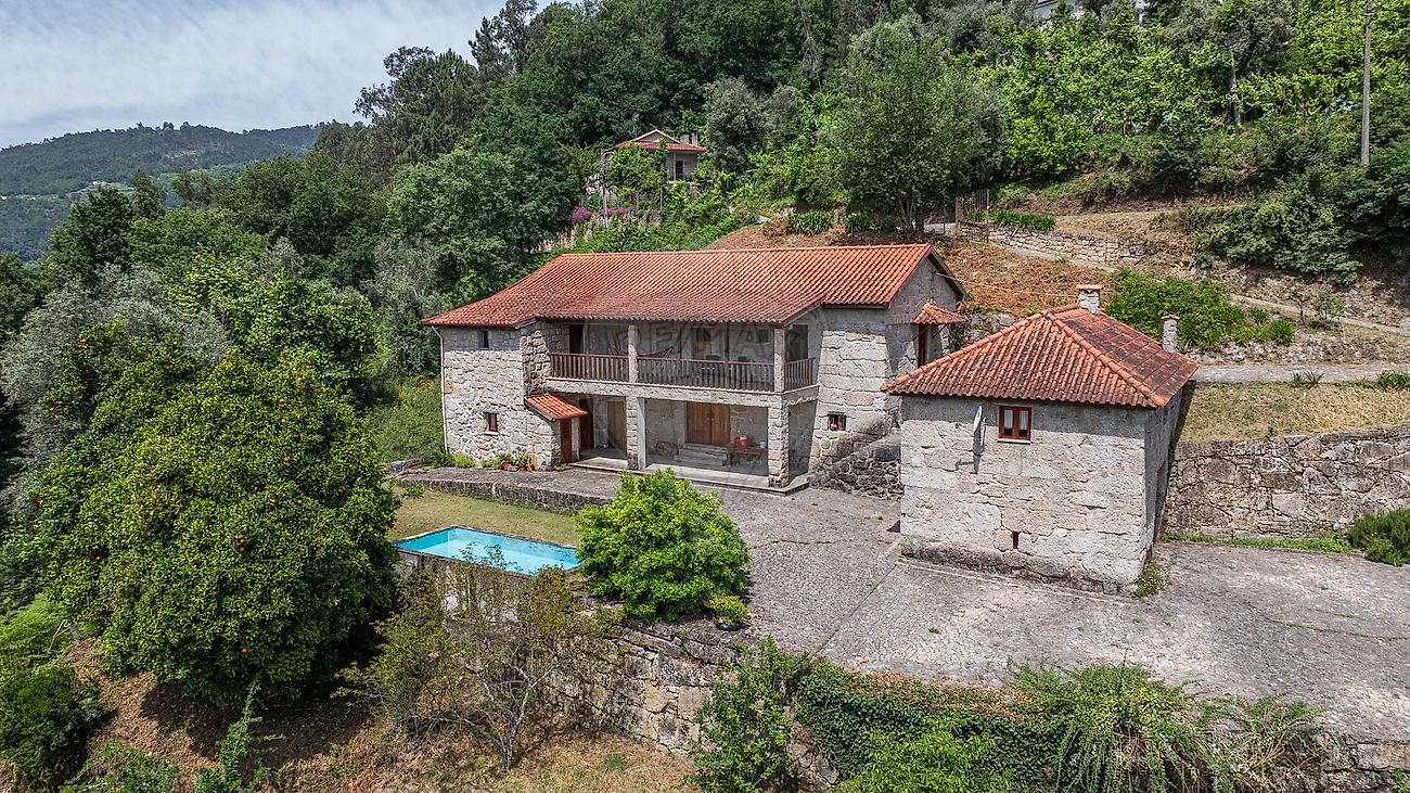 Moradia - Britelo, Gémeos e Ourilhe, Celorico de Basto, Braga