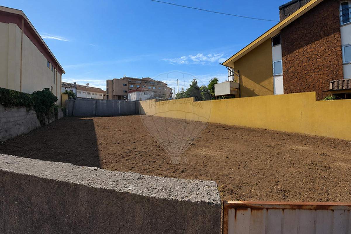 Terreno - Fiães, Santa Maria da Feira, Aveiro