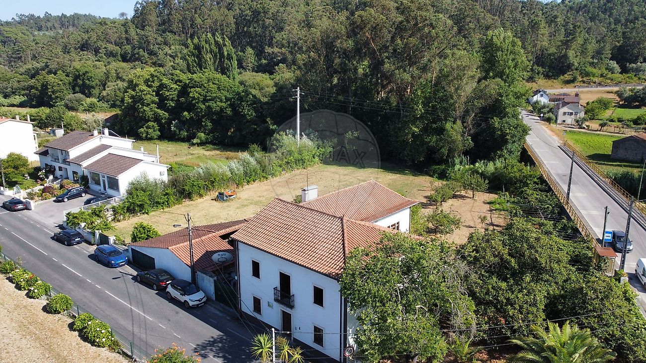 Moradia T5 para venda