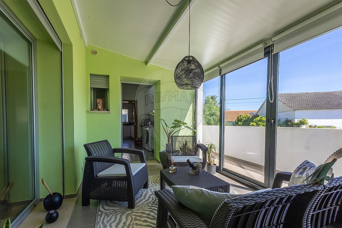 listing 126261135-32 picture-0