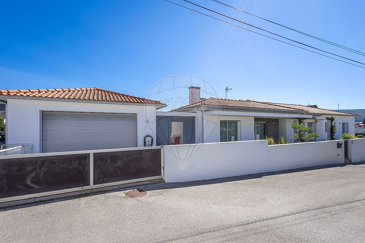 listing 126261135-32 picture-0