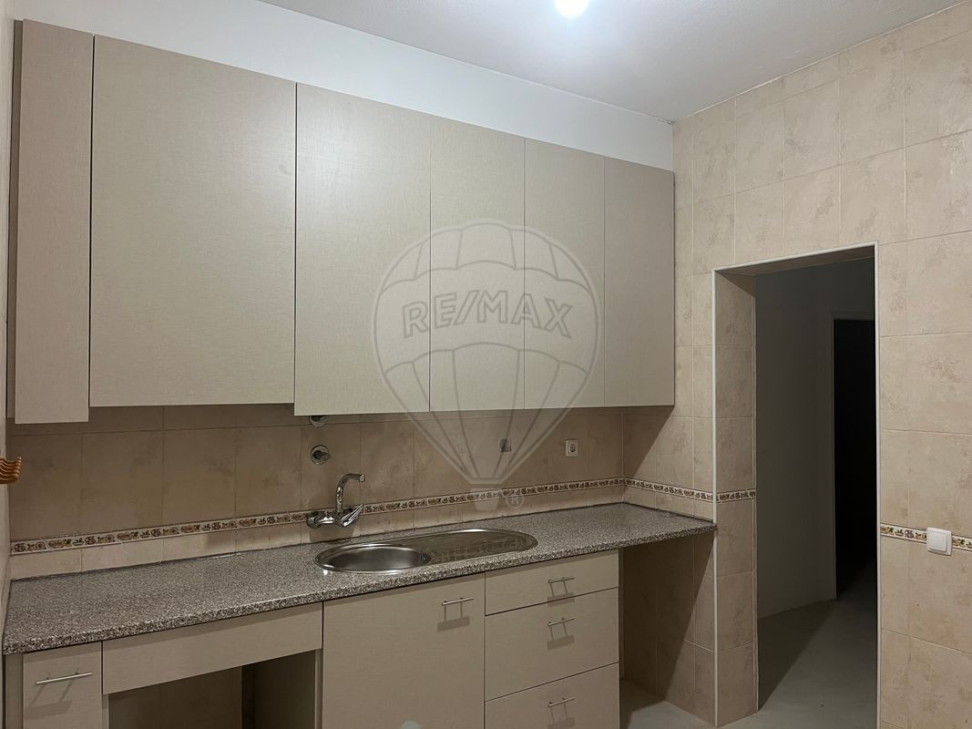Moradia T4 para venda