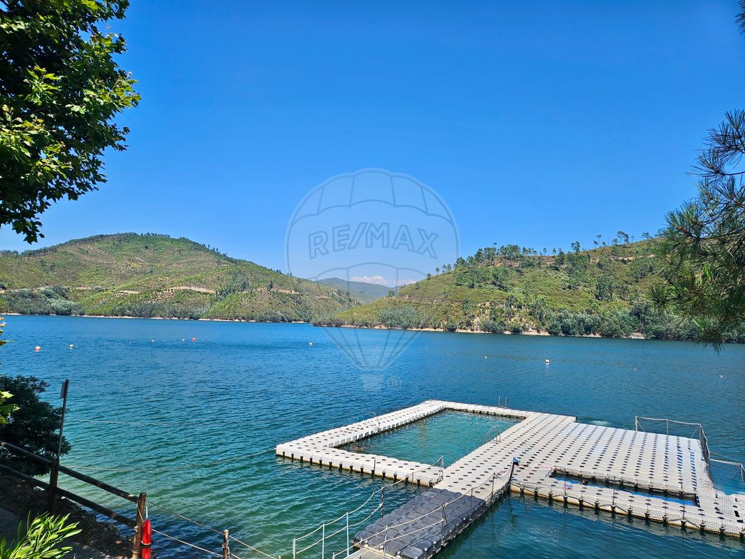 listing 126261048-75 picture-0