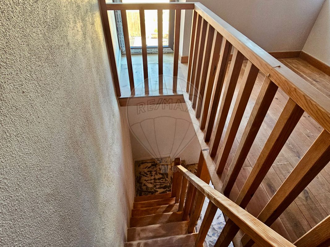 listing 126261048-75 picture-0