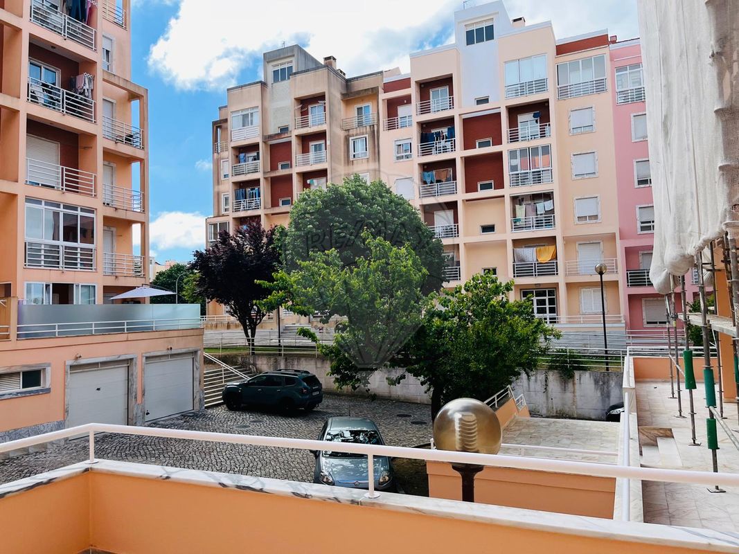 listing 126261044-75 picture-0