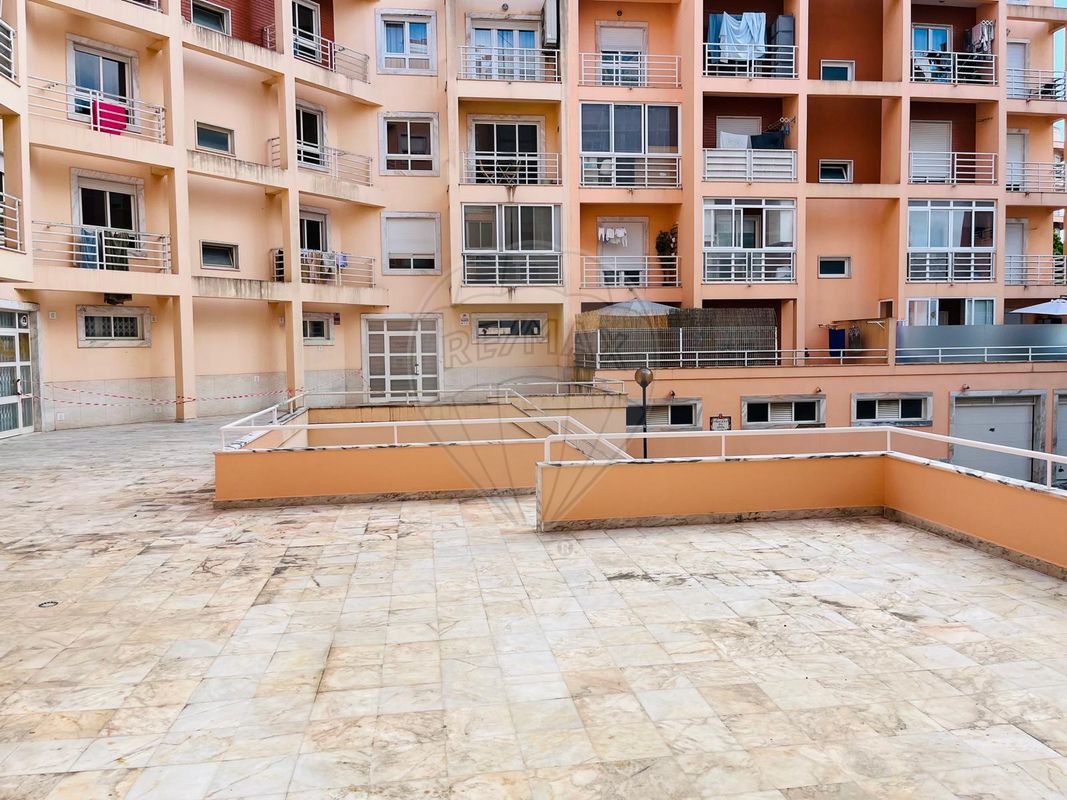 listing 126261044-75 picture-0