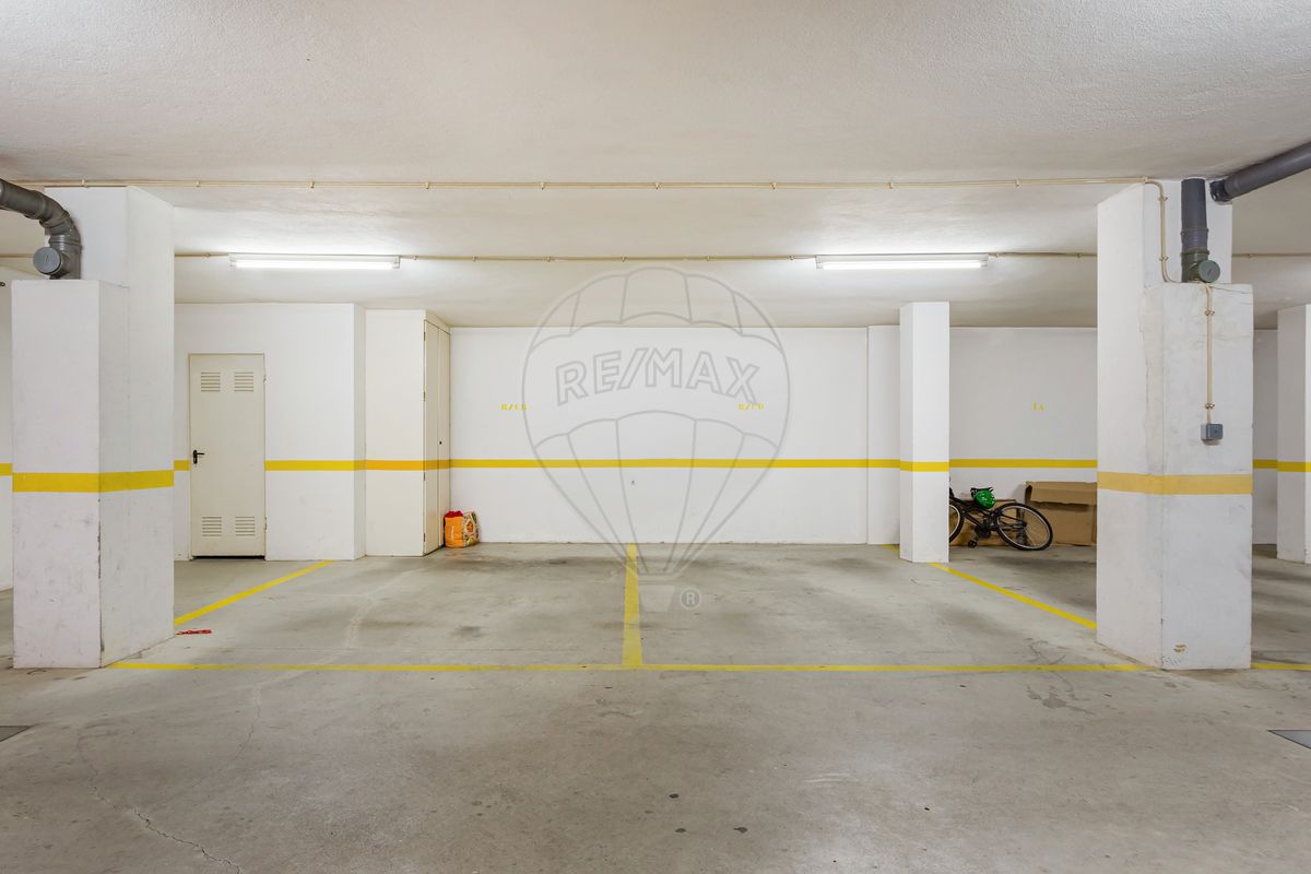 listing 126261044-74 picture-0