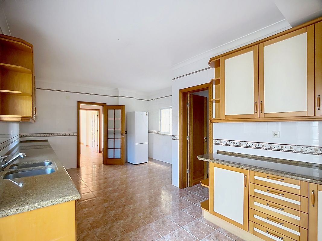 Apartamento T4 à venda em Sintra (Santa Maria e São Miguel, São Martinho e São Pedro de Penaferrim), Sintra — foto 12