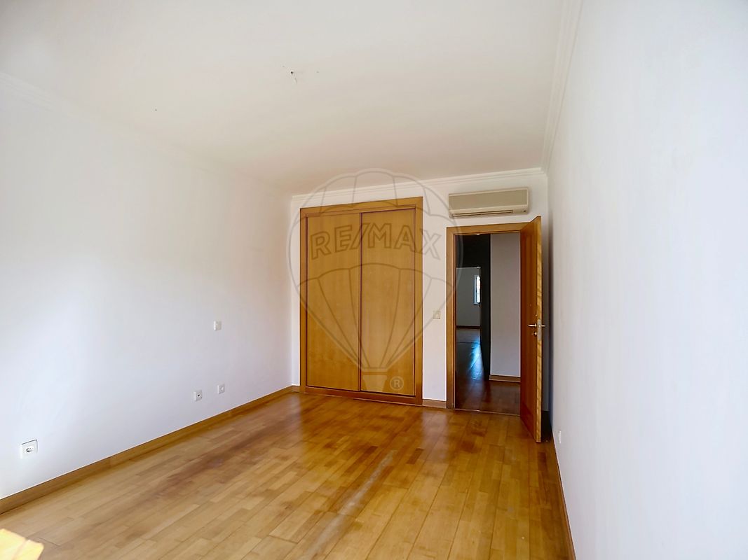 Apartamento T4 à venda em Sintra (Santa Maria e São Miguel, São Martinho e São Pedro de Penaferrim), Sintra — foto 28