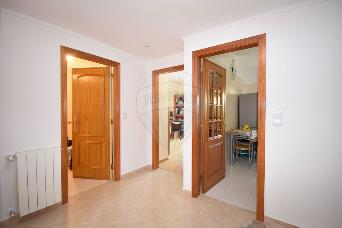 listing 126261161-16 picture-0