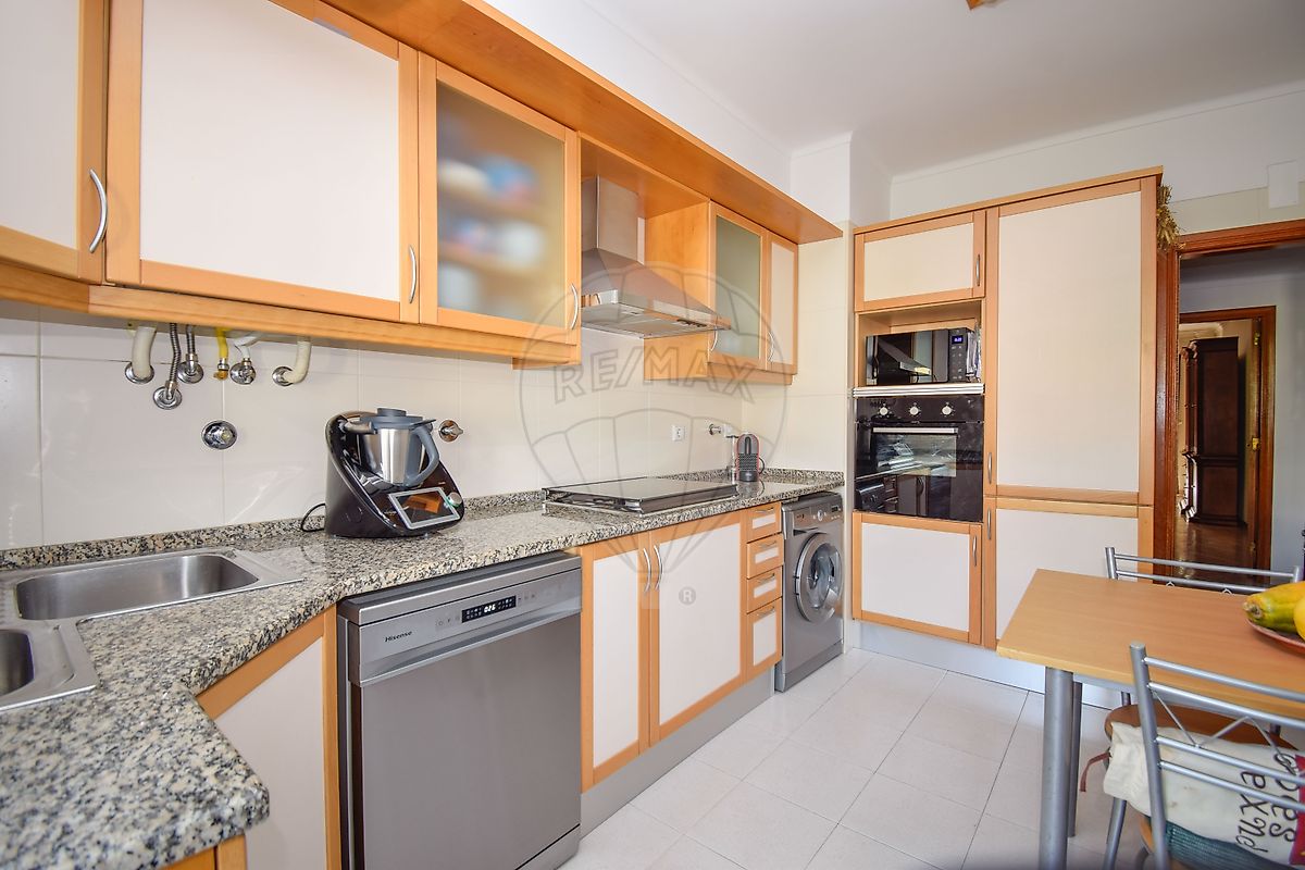 listing 126261161-16 picture-0