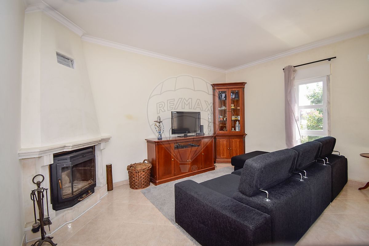 listing 126261161-16 picture-0