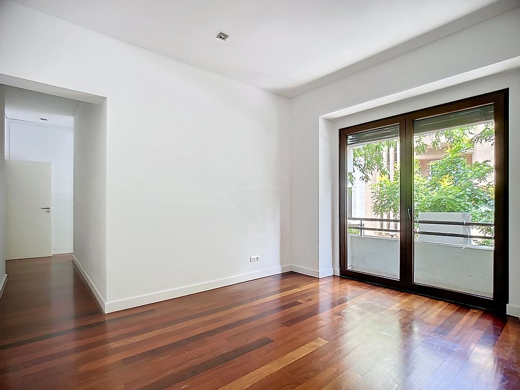 Apartamento T4 à venda em Avenidas Novas, Lisboa — foto 17