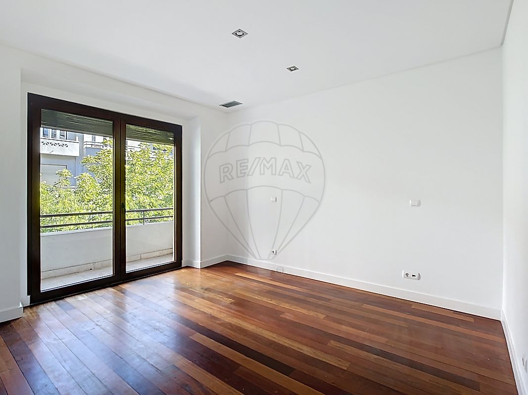 Apartamento T4 à venda em Avenidas Novas, Lisboa — foto 15
