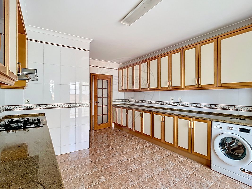 Apartamento T4 à venda em Sintra (Santa Maria e São Miguel, São Martinho e São Pedro de Penaferrim), Sintra — foto 10