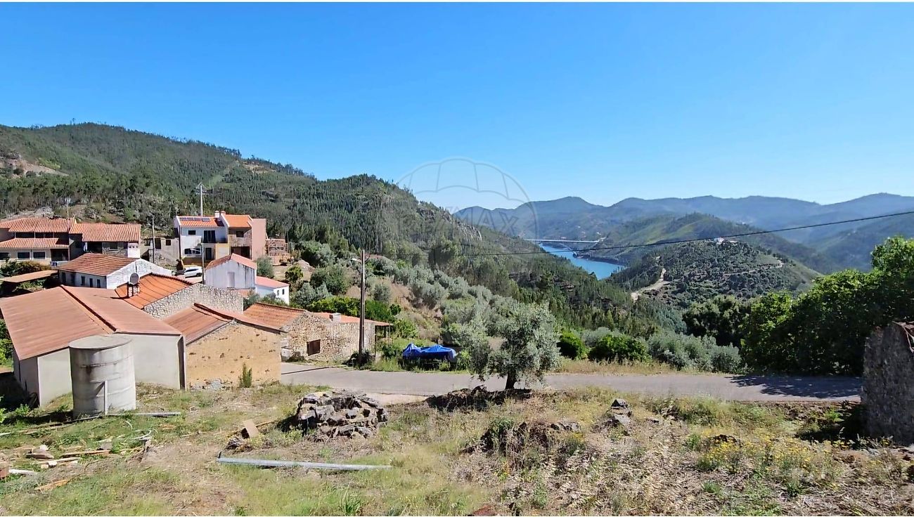 Moradia T3 em Ferreira do Zêzere, €160.000