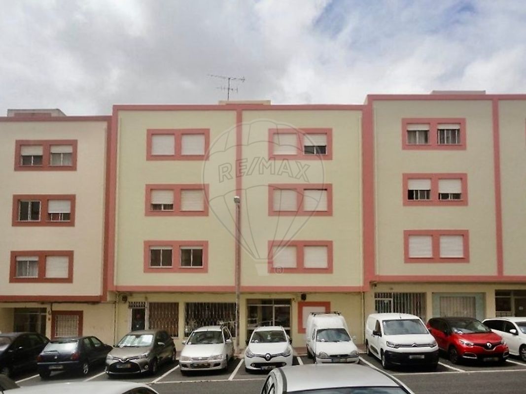 Apartamento T2 à venda em Sintra