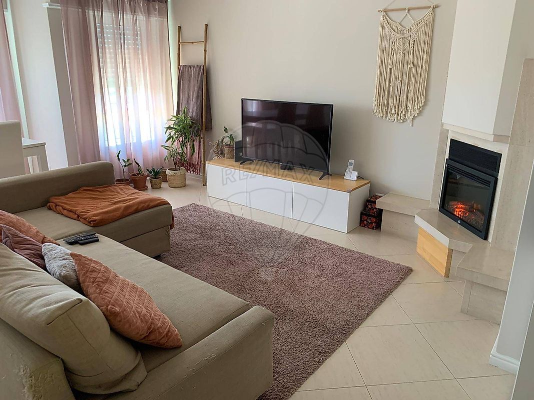 Apartamento T2 à venda em Sintra