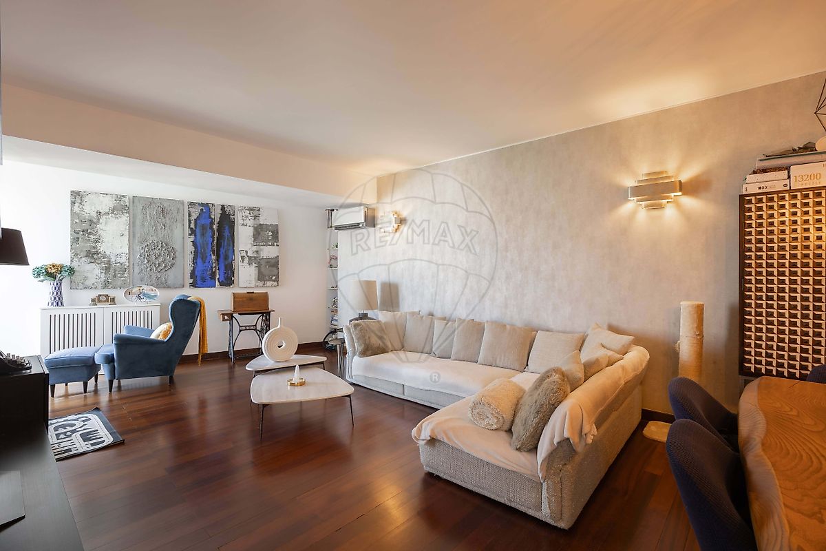 Apartamento T2 à venda em Oeiras