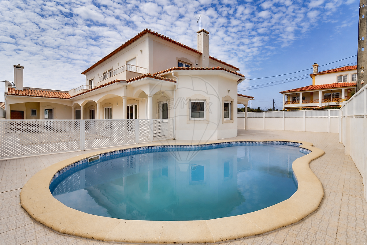 Apartamento T5 à venda em Sintra