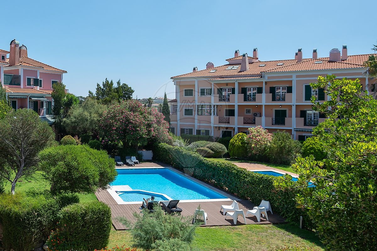 Apartamento T4 para arrendar em Sintra
