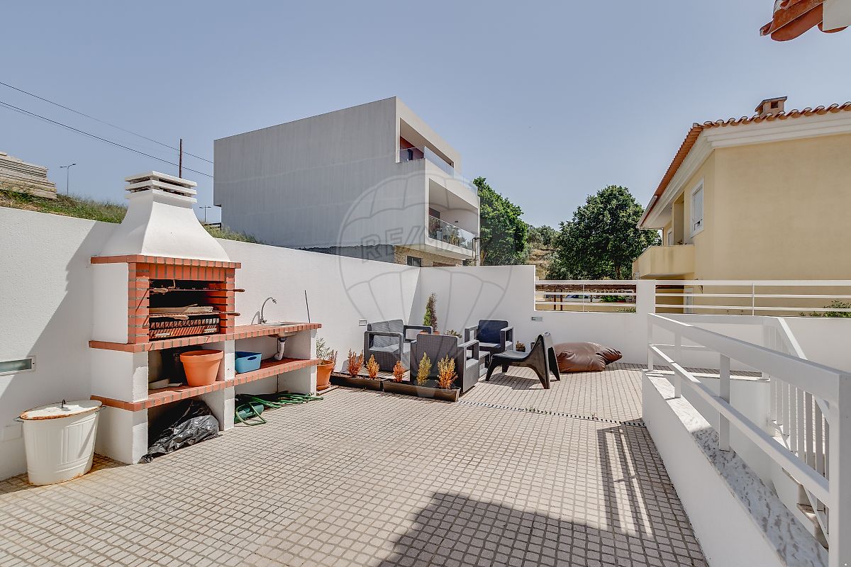 Moradia T3 à venda em Oeiras e São Julião da Barra, Paço de Arcos e Caxias, Oeiras — foto 23