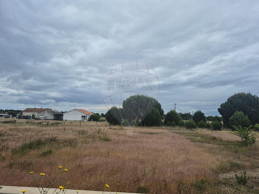 Terreno à venda em Montijo